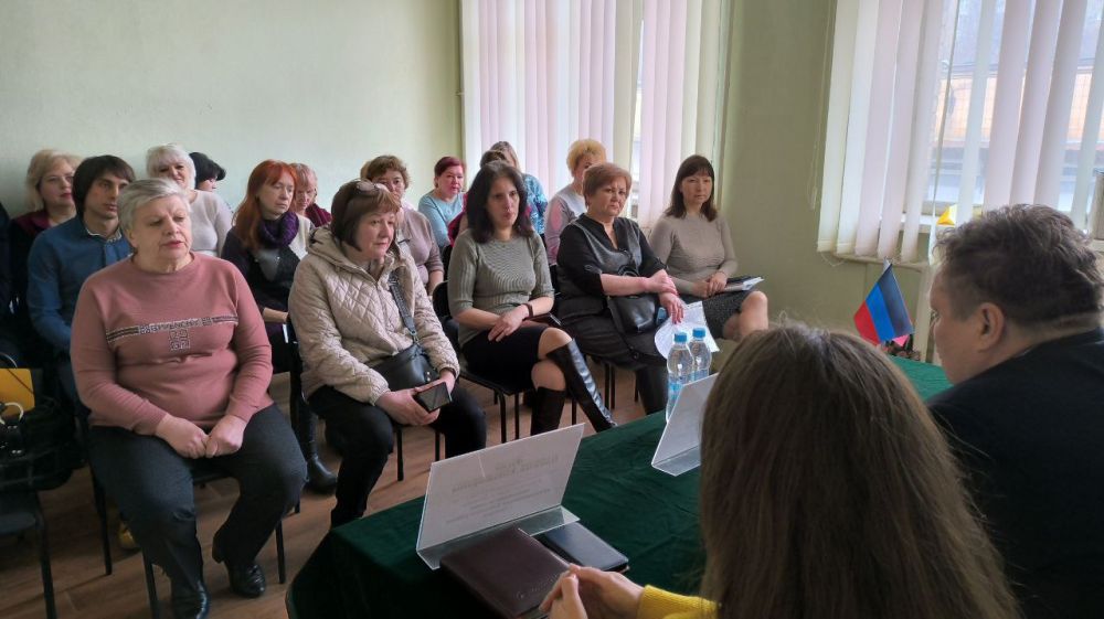 Сегодня, 5 апреля, на базе МУП АГД «Служба единого заказчика Киевского района города Донецка» состоялась встреча с трудовым коллективом