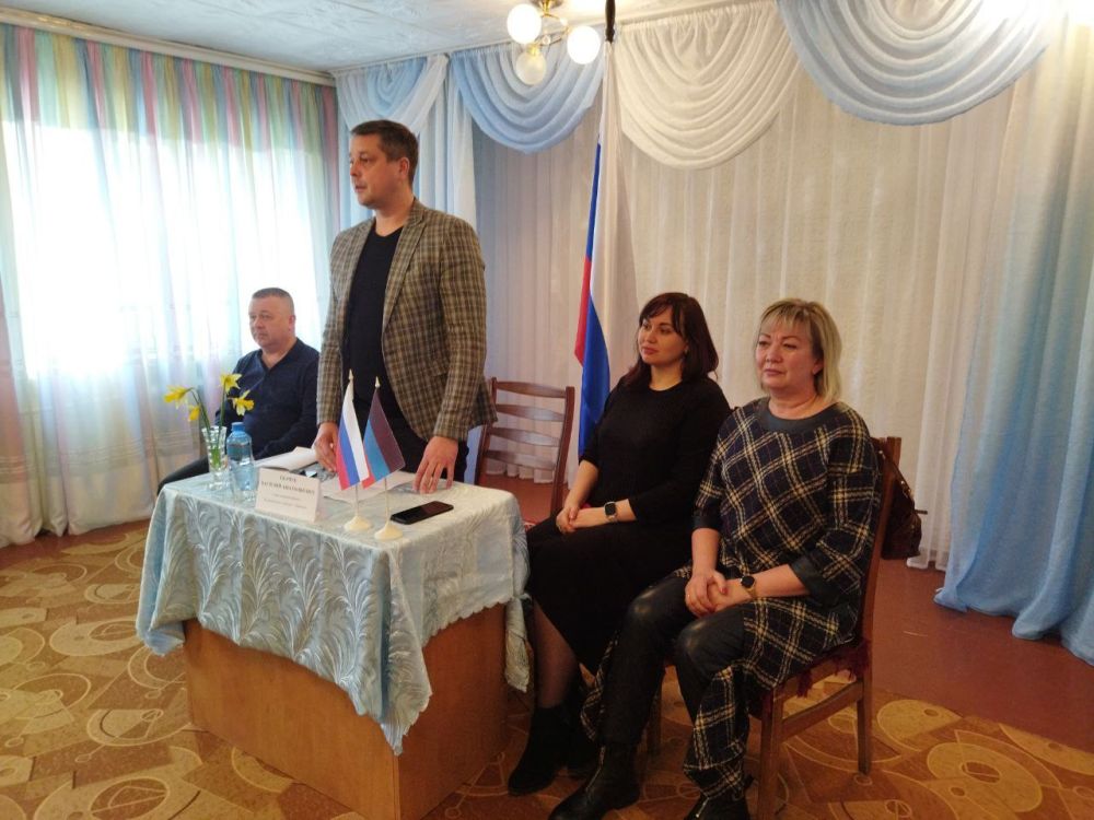 Василий Ткачук: Провел встречу с трудовым коллективом «Ясли-сад 336 г. Донецка»