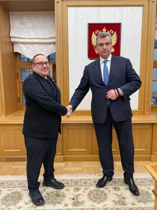 Андрей Крамар встретился в Москве с Председателем Либерально-демократической партии России Леонидом Эдуардовичем Слуцким, чтобы обсудить вопросы о проделанной работе Донецкого регионального отделения, а также, поделится планами на ближайшее будущее