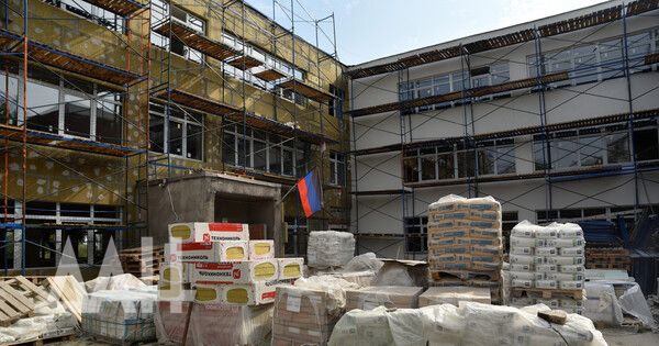 Донецк предложил ключевым производителям стройматерилов локализовать производство в ДНР