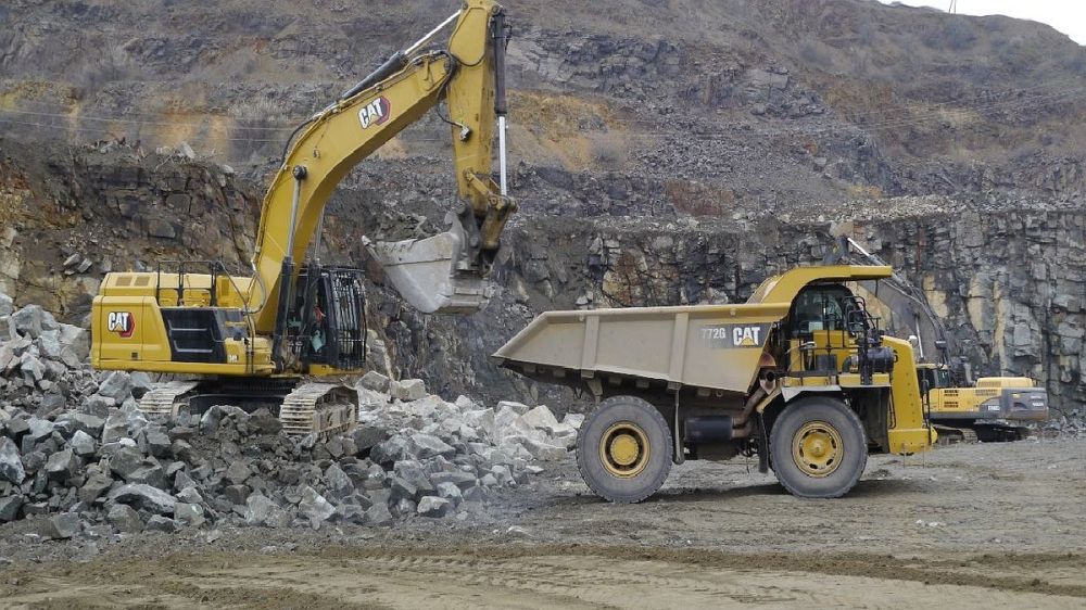 В освобожденных районах ДНР начали добычу гранита