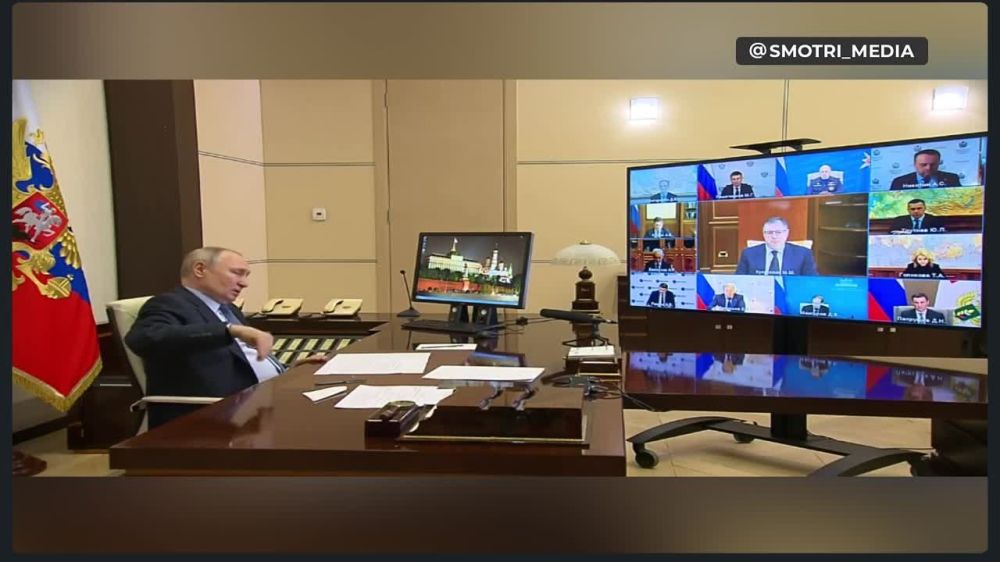 Владимир Путин поручил Марату Хуснуллину в срочном порядке заняться вопросом расширения и ремонта дороги в районе пункта пропуска Гуково