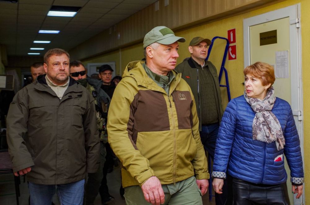 Евгений Солнцев: Такое же поручение – укомплектовать штат квалифицированными специалистами - заместитель Председателя Правительства Российской Федерации Марат Хуснуллин дал и в Донецком республиканском протезно-ортопедическом центре