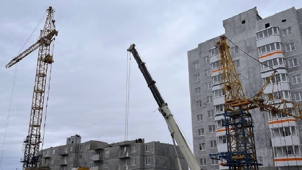 � ������� ��������� ��������� ����� ����������, ������������ �� 14 000 �������