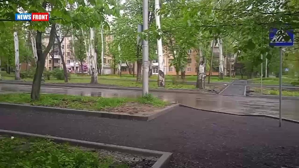 Владислав Евтушенко: Военкор "Комсомольской правды" мой товарищ Дмитрий Стешин у нас в ДНР бывает наверное чаще чем дома