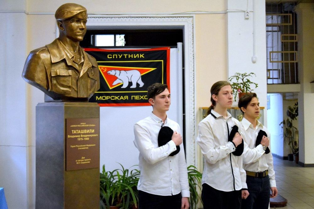 Юрий Котенок: 5 мая 61-й отдельной Киркенесской Краснознаменной бригаде морской пехоты Северного флота исполняется 80 лет