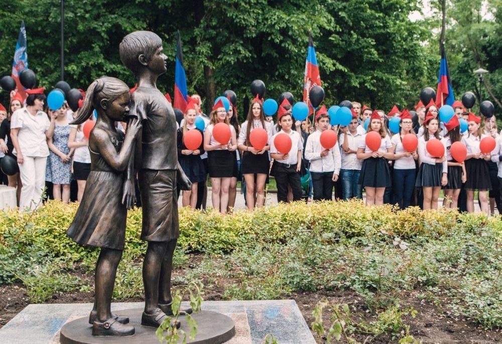 С 2014 года от действий Киева пострадали больше 126 тысяч жителей Донбасса