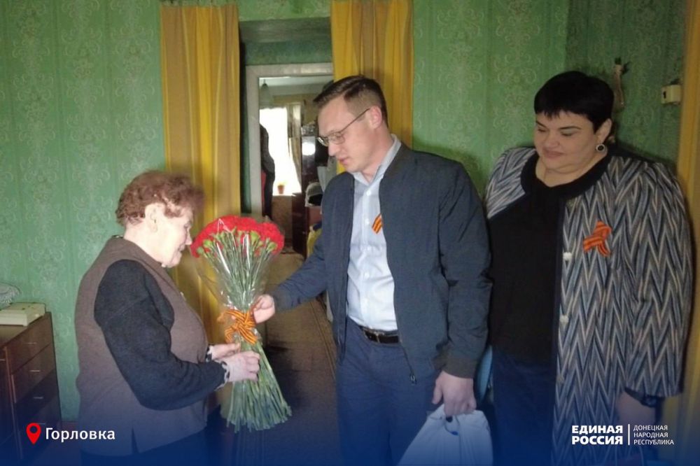 Дорогие ветераны, мы гордимся вашей выдержкой, стойкостью и силой воли