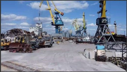 Состоялась первая коммерческая отгрузка зерна из торгового порта в Мариуполе — Артем Крамаренко