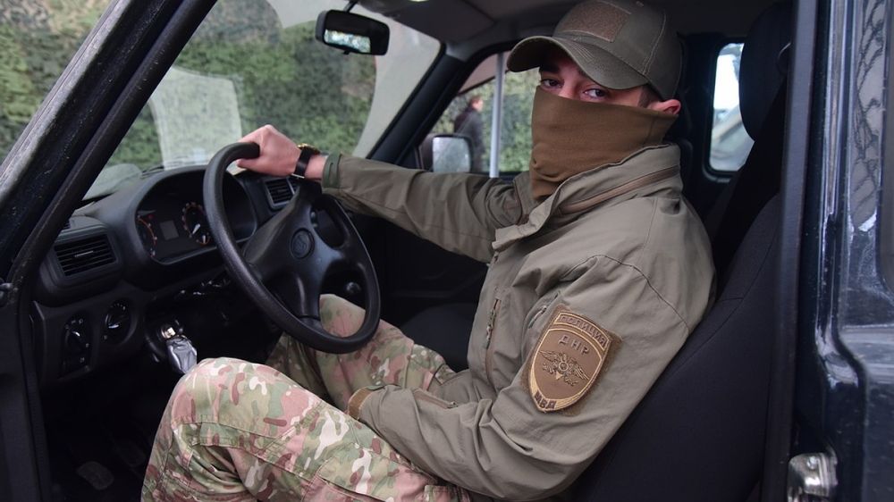 «Народный фронт» передал в ДНР пять внедорожников военнослужащим «Каскада»