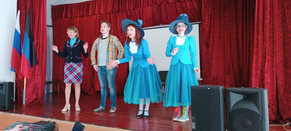 Донецкая муздрама представила две новые программы в рамках проекта «Культура для школьников»