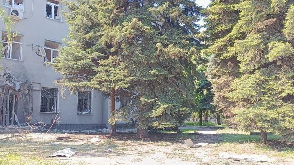 Один житель погиб и девять получили ранения в результате обстрелов ВСУ Донецка и Ясиноватой утром 17 мая