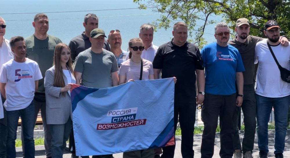 В годовщину освобождения города в Мариуполь прибыла экспедиция вокруг Азовского моря