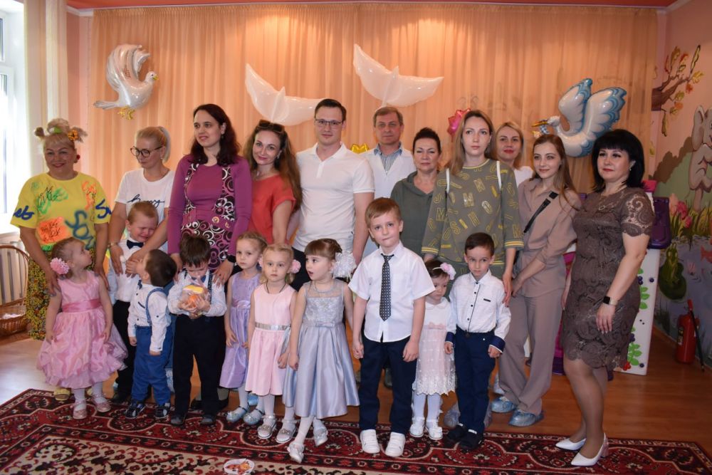 Дмитрий Гарцев: В День защиты детей посетил Республиканский специализированный дом ребёнка