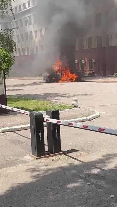 Враг нанёс удар по центру Горловки, снаряды взорвались на рынке, где были люди