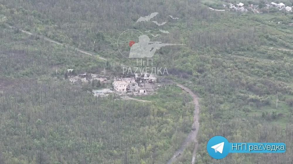 ����� �����: �������� "�������". �� ������ �������� ������ � �������, ������ ����������-��������������� �������� "������� �����", ������� ������������ ����������� ��� ���, ������� ��������� ���������� ��������� ������ ���� �������.�