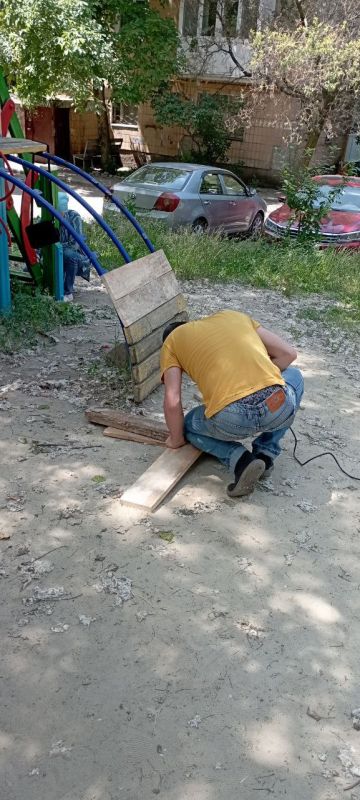 Василий Ткачук: Силами ЖЭУ № 1 Муниципальным унитарным предприятием администрации г. Донецка "Управляющая компания...