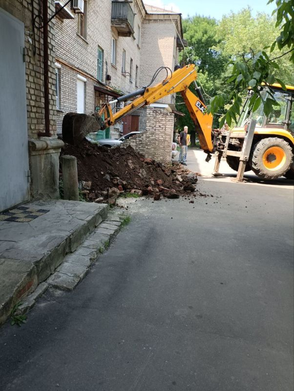 Василий Ткачук: Для предотвращения залития подвального помещения жилого дома № 45 по проспекту Дзержинского Муниципальным...