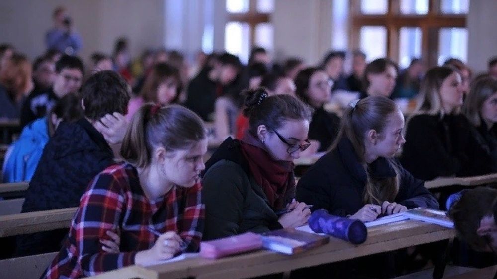 Власти ДНР обсуждают вопрос учреждения именной стипендии