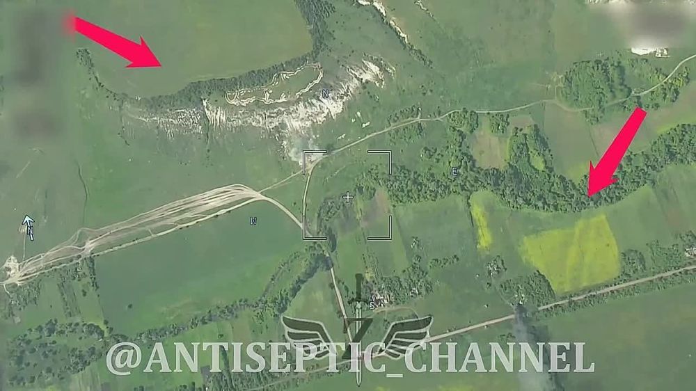 Юрий Котенок: Красочное поражение украинского "Града" при помощи БПЛА-камикадзе "Ланцет"