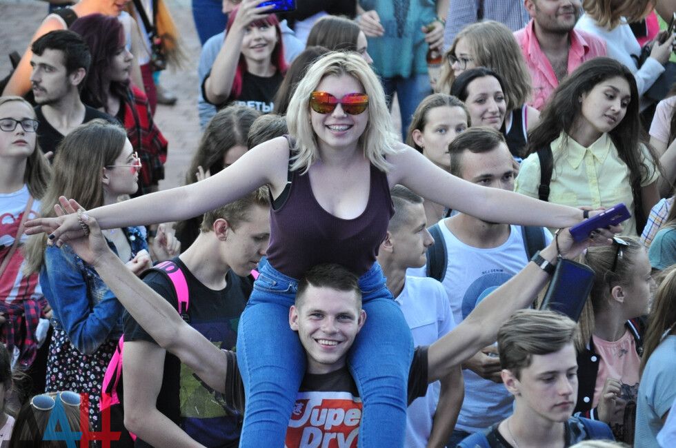 В ДНР за неделю в честь молодежи прошло порядка 100 мероприятий