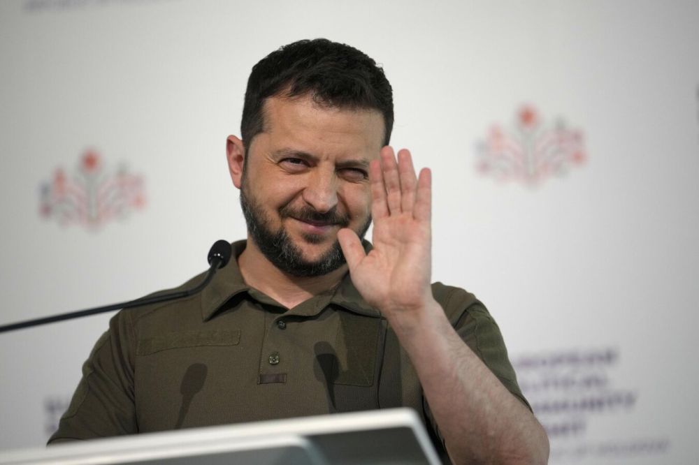 Зеленский посетил подразделения ВСУ на подконтрольной Киеву части ДНР