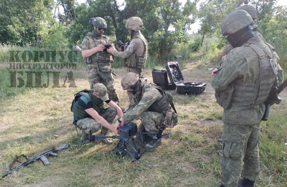 Дмитрий Рогозин: Внимание всем подразделениям находящимся за лентой