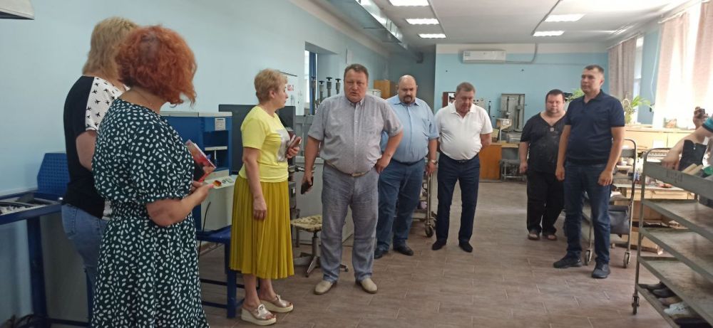 Сегодня, 4 июля, на базе Донецкого республиканского протезно-ортопедического центра состоялась встреча с трудовым коллективом