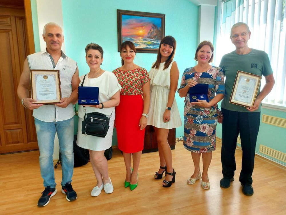 ������� ���������: � ���������� ��� �����, ����� � ��������, ������� ���������� 8 ����, ���������� ��� �������������...