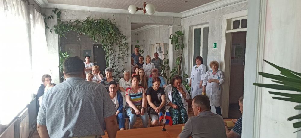 Сегодня, 11 июля, на базе ГБУ «Центр первичной медико-санитарной помощи № 4 г. Донецка» состоялась встреча с трудовым коллективом