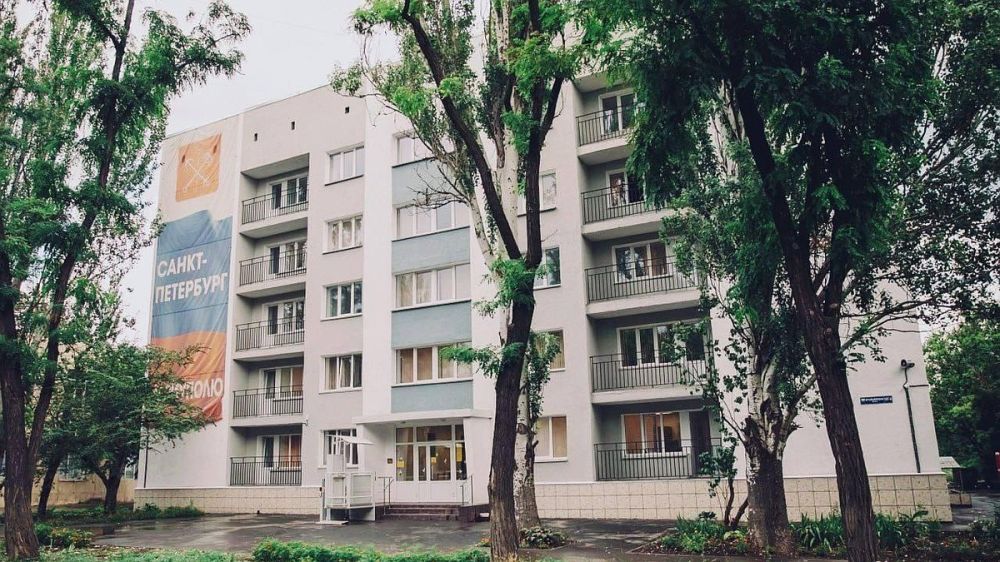 Санкт-Петербург восстановил в Мариуполе четыре общежития под маневренный фонд