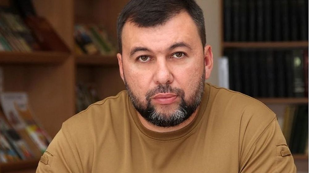 Денис Пушилин проверил цены на лекарства в одной из аптек Донецка