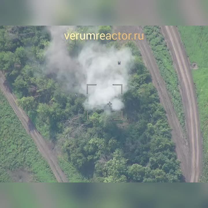 Чингис Дамбиев: Поражение украинской САУ M109A3GN (M109) возле н.п. Белая гора Донецкой Народной Республики