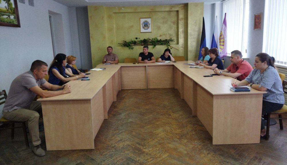 Василий Ткачук: Провел аппаратное совещание в администрации Калининского района города Донецка