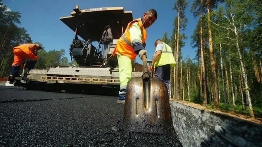 В Донецке продолжают ремонт дорог в трех районах