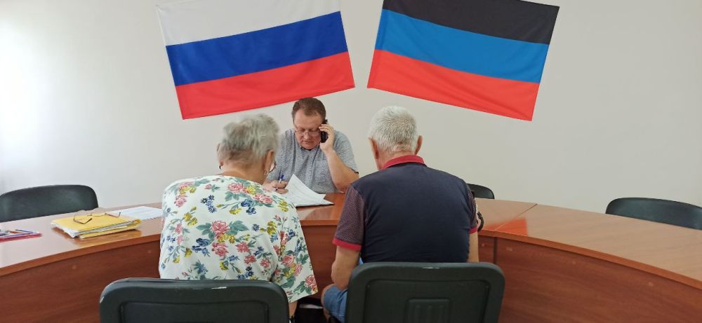 Сегодня, 24 июля, в администрации Киевского района г. Донецка, прошел личный прием главы администрации Киевского района г. Донецка - Валентина Левченко