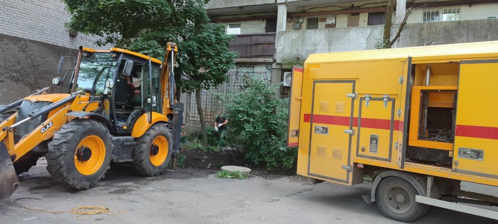 Василий Ткачук: Силами подрядной организации шефа-региона города Москвы ведутся работы по замене ввода системы холодного водоснабжения по проспекту Ильича, 32