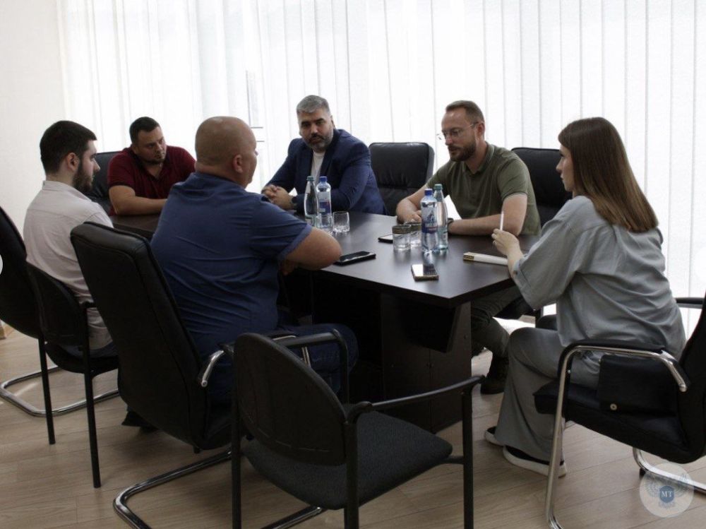 Алексей Дорофеев: Провели рабочую встречу с замминистра транспорта Донецкой Народной Республики и представителями «Первого Республиканского Такси»