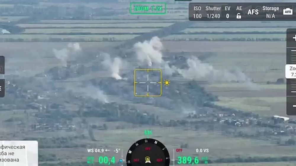 Евгений Лисицын: Российская авиация нанесла удары авиабомбами по позициям украинских боевиков в районе Старомайорского и Урожайного на Южно-Донецком направлении