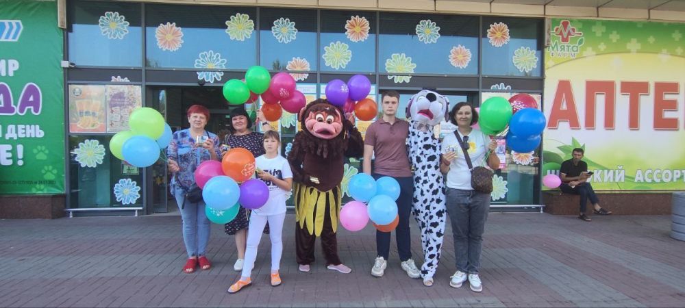 Василий Ткачук: Сегодня, 26 августа, всех жителей и гостей Калининского района города Донецка поздравили с Днём города и Днём шахтера