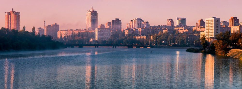 Виктория Мельникова: Здесь сложно. ...мы тщательно выбираем маршруты, прежде чем переступить порог ...границы, за которые...