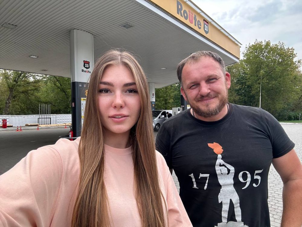 Марьяна Наумова: Случайно пересеклись, пообедали, и вновь разъехались кто куда