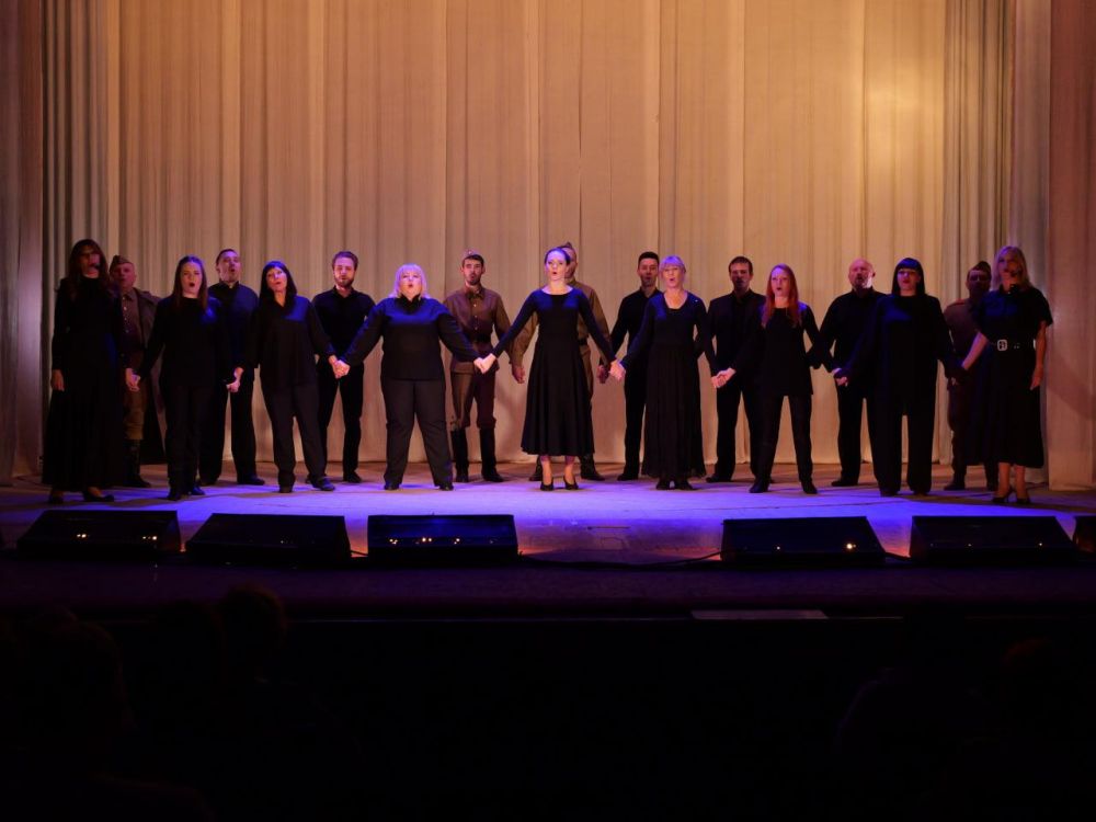 Донецкий театр кукол открыл 91 театральный сезон