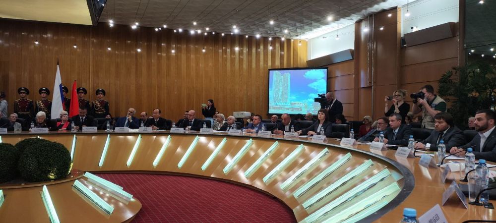 В Москве начался Международный антифашистский форум-2023