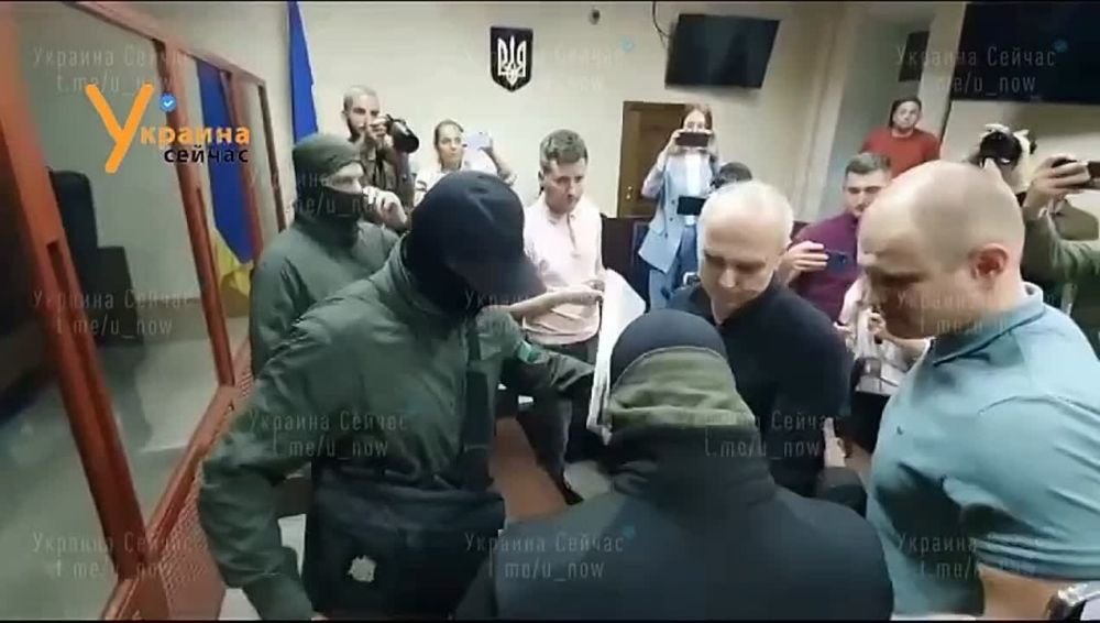 Олег Царёв: Пишут, что накануне ареста Нестору Шуфричу от Михаила Бродского поступило предложение поделиться бизнесом в пользу Алексея Данилова (секретаря СНБО Украины)