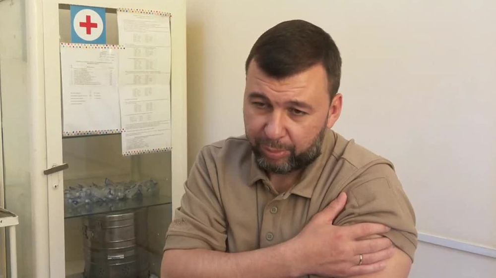 Денис Пушилин: Привились от гриппа вместе с министром здравоохранения ДНР Дмитрием Гарцевым