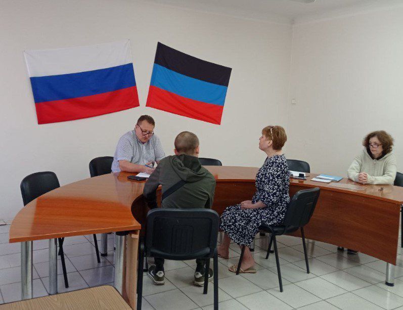 Сегодня, 18 сентября, в администрации Киевского района г. Донецка прошел личный прием главы администрации Киевского района г. Донецка - Валентина Левченко