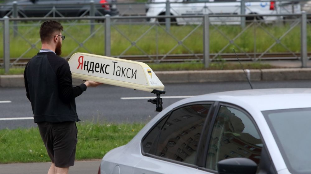 Мигранты в такси: Скандал в ростовском Донецке - это "нездоровая ситуация", уверен Стешин