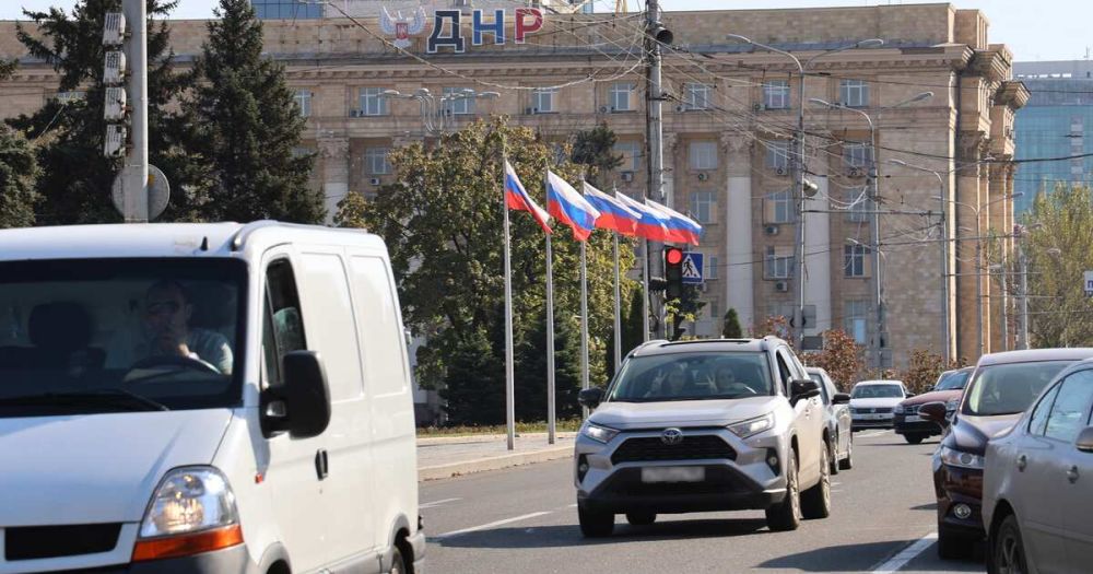 День воссоединения России и ДНР, ЛНР, Запорожской и Херсонской областей