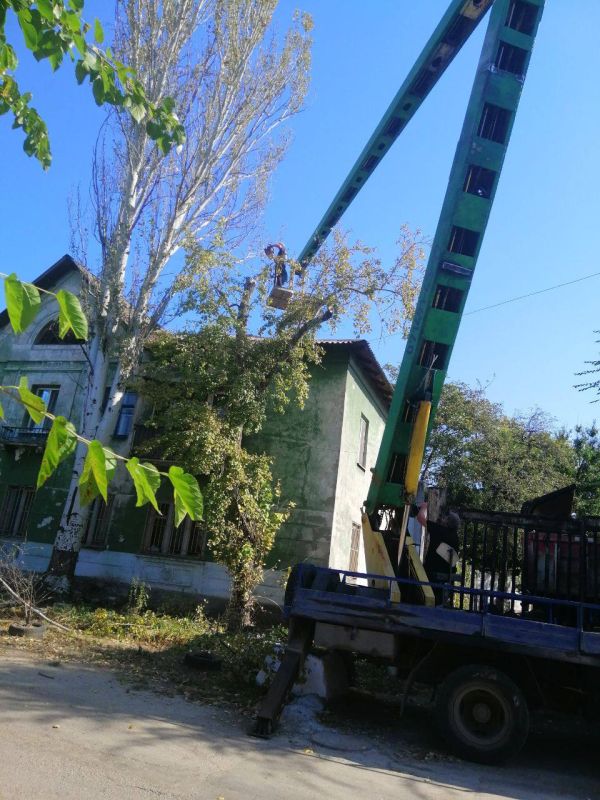 Василий Ткачук: Сегодня сотрудниками муниципального унитарного предприятия администрации города Донецка "Управляющая...